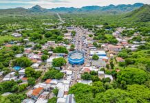 Frontera El Amatillo registra fuerte flujo de visitantes hondureños por la Semana Morazánica