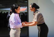 Keiko Fujimori conoce el modelo educativo salvadoreño tras reunirse con Bukele